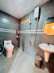 viet kieu royal hotel