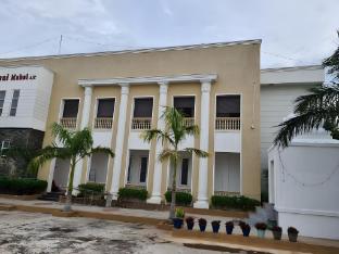 raja rani mahal ac