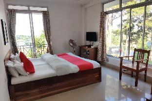 Highwinds Lakeside,Shillong>>Jowai,2 star