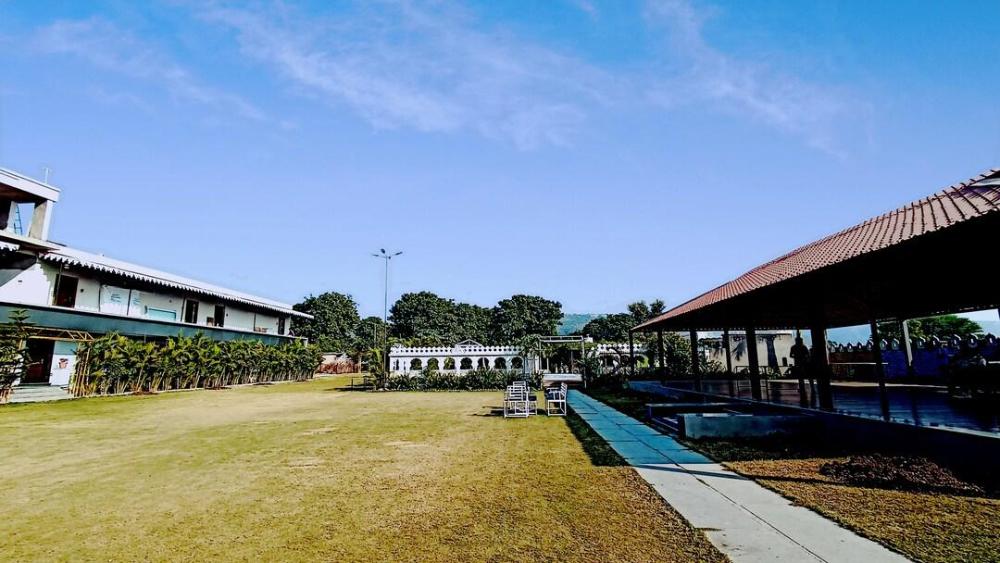 aravalli hill resort