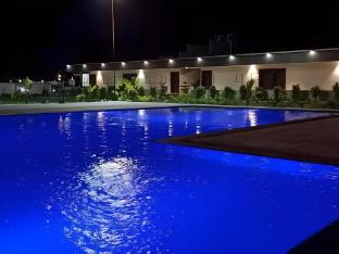 aravalli hill resort