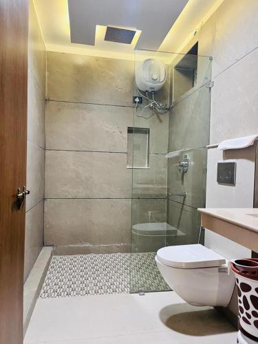 aravalli hill resort