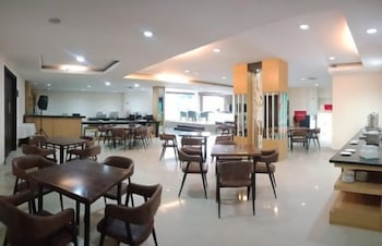 all nite and day hotel makassar