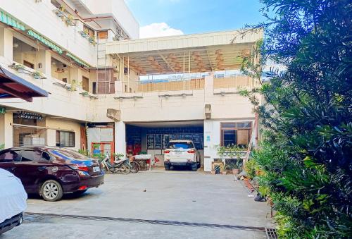 hotel elinas and restaurant