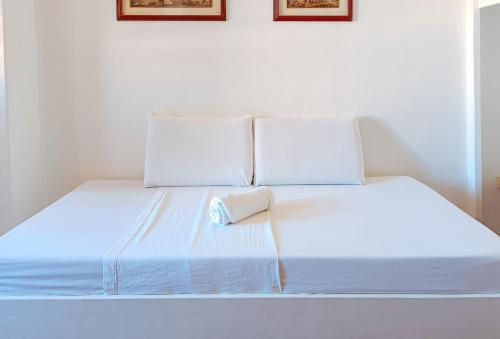 hotel elinas and restaurant
