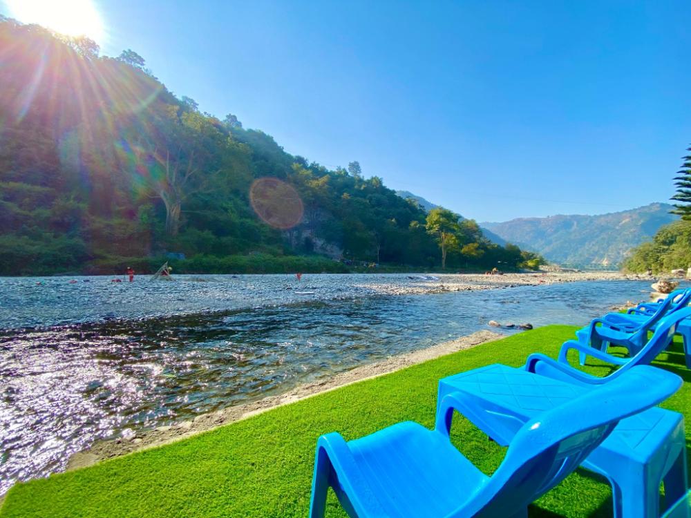 euphoric river resort