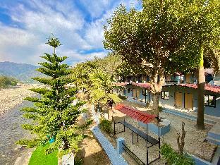 euphoric river resort