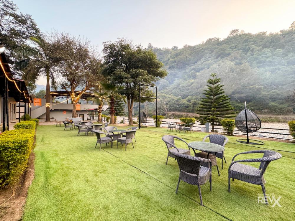 euphoric river resort