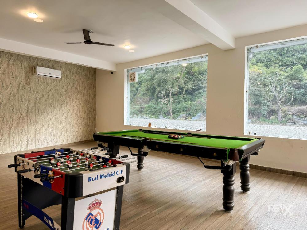 euphoric river resort