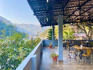 euphoric river resort