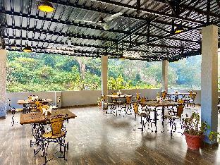 euphoric river resort