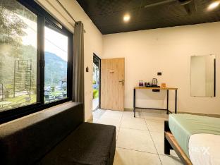 euphoric river resort