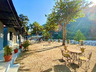 euphoric river resort