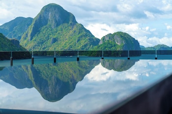 h hotel el nido vegetarian vegan hotel