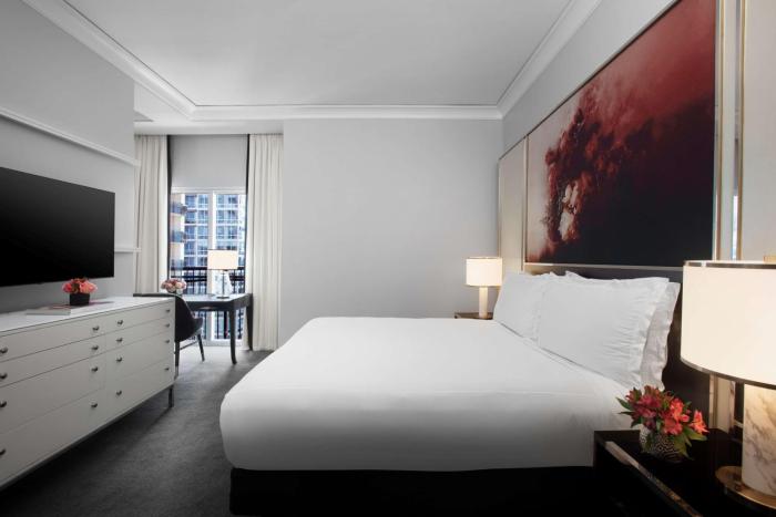 waldorf astoria chicago