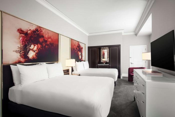 waldorf astoria chicago