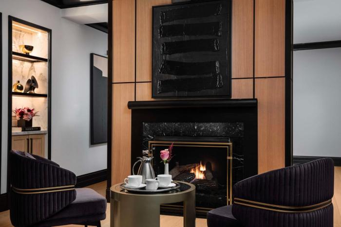 waldorf astoria chicago
