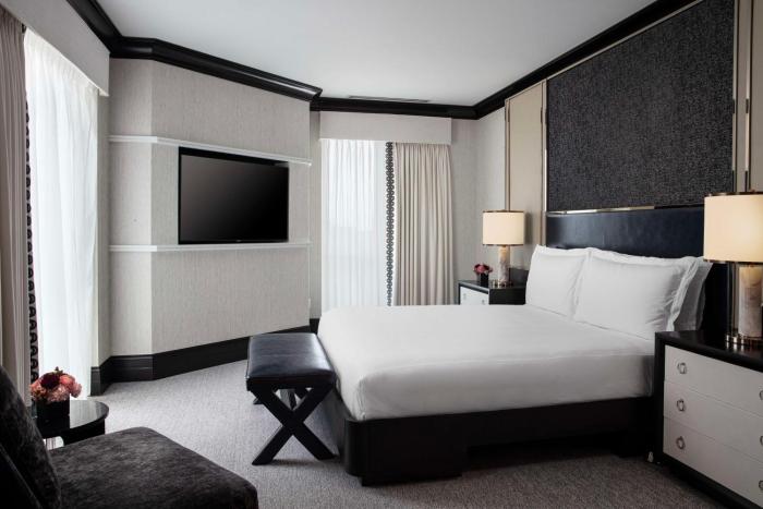 waldorf astoria chicago