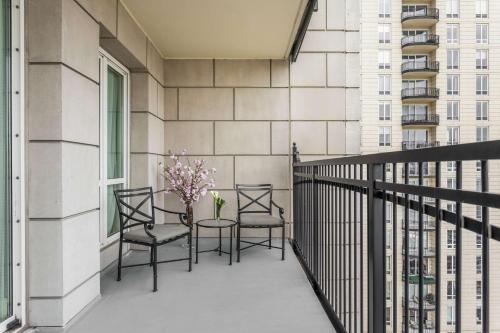 waldorf astoria chicago