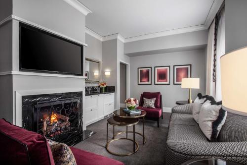 waldorf astoria chicago