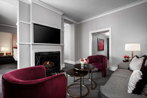 waldorf astoria chicago
