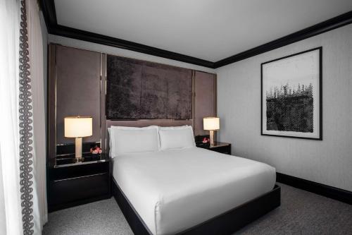 waldorf astoria chicago