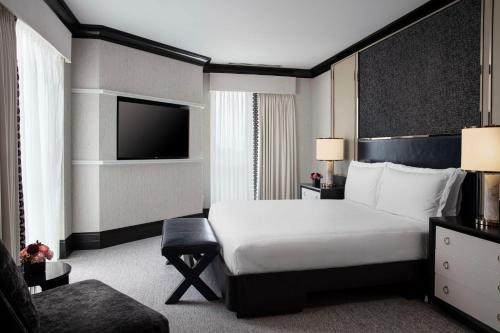 waldorf astoria chicago