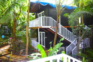Kayaniv Resort,Mandrem>>Goa,3 star