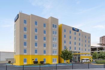 City Express By Marriott Chihuahua,Medical Star Hospital>>Chihuahua,3.5 star