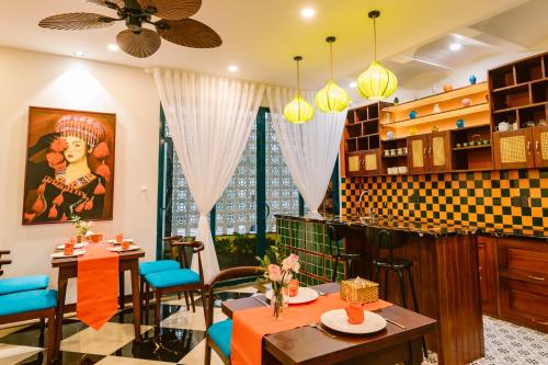 decolore villa hoi an