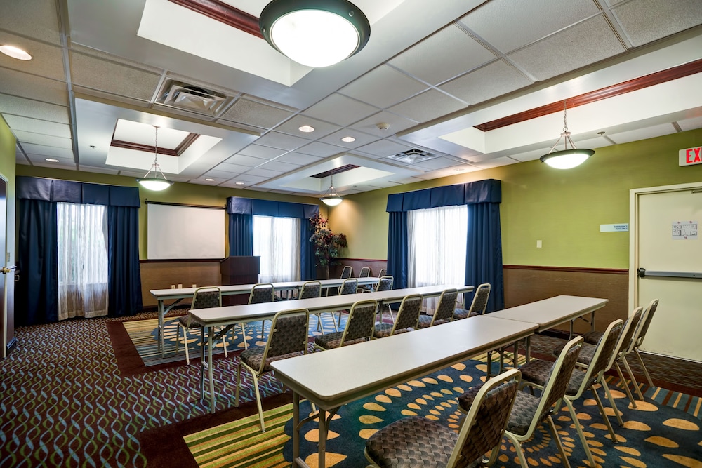 holiday inn express hotel and suites christiansburg by ihg