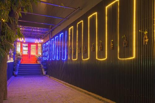 the grand tashree hotel at delhi airport
