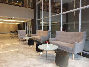 w three style hotel makassar