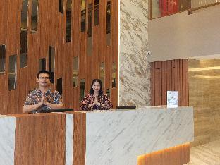 w three style hotel makassar