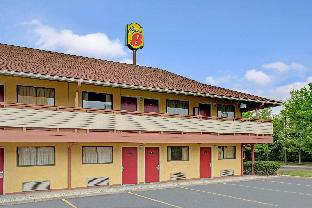 Super 8 By Wyndham Cincinnati/Springdale Oh,Hamilton>>Cincinnati,2 star