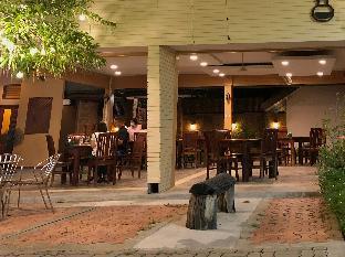 the nine bed and restaurant