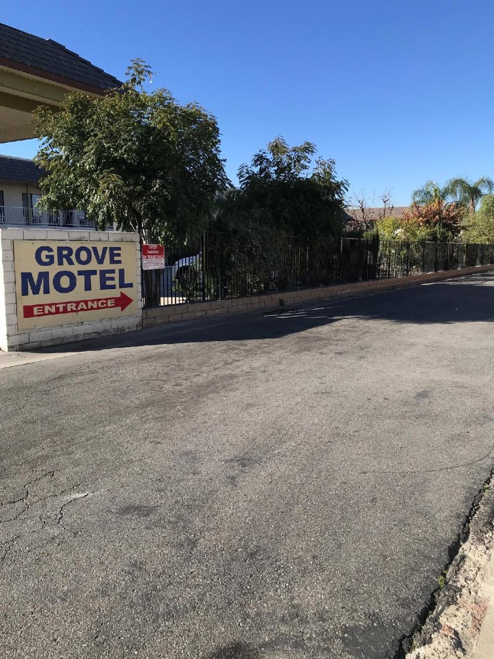 grove motel