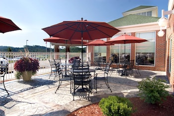 Hilton Garden Inn Clarksburg Bridgeport,Clarksburg>>Bridgeport,3 star