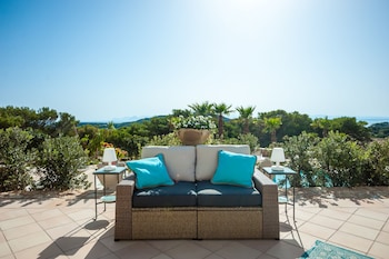 dolcevita egadi resort levanzo adults only
