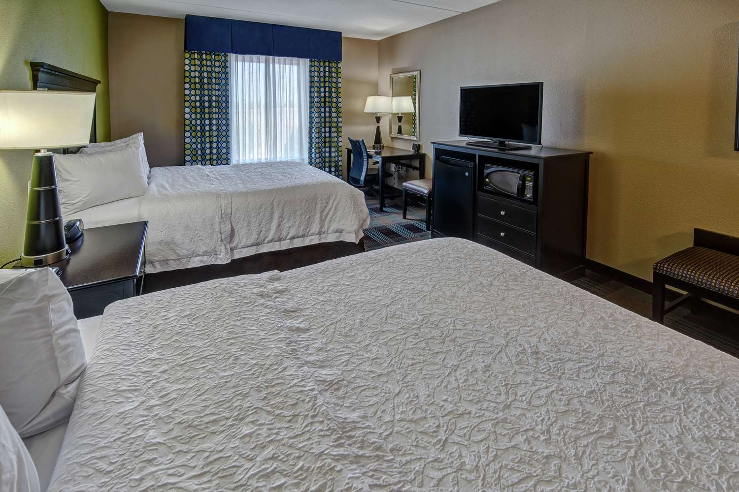 hampton inn and suites clarksville