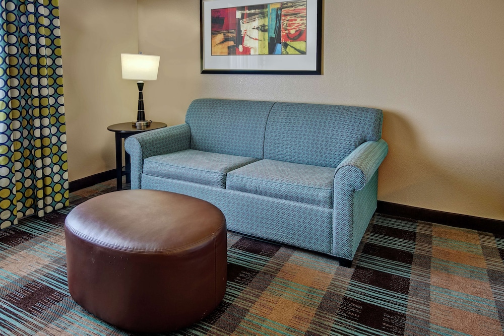 hampton inn and suites clarksville