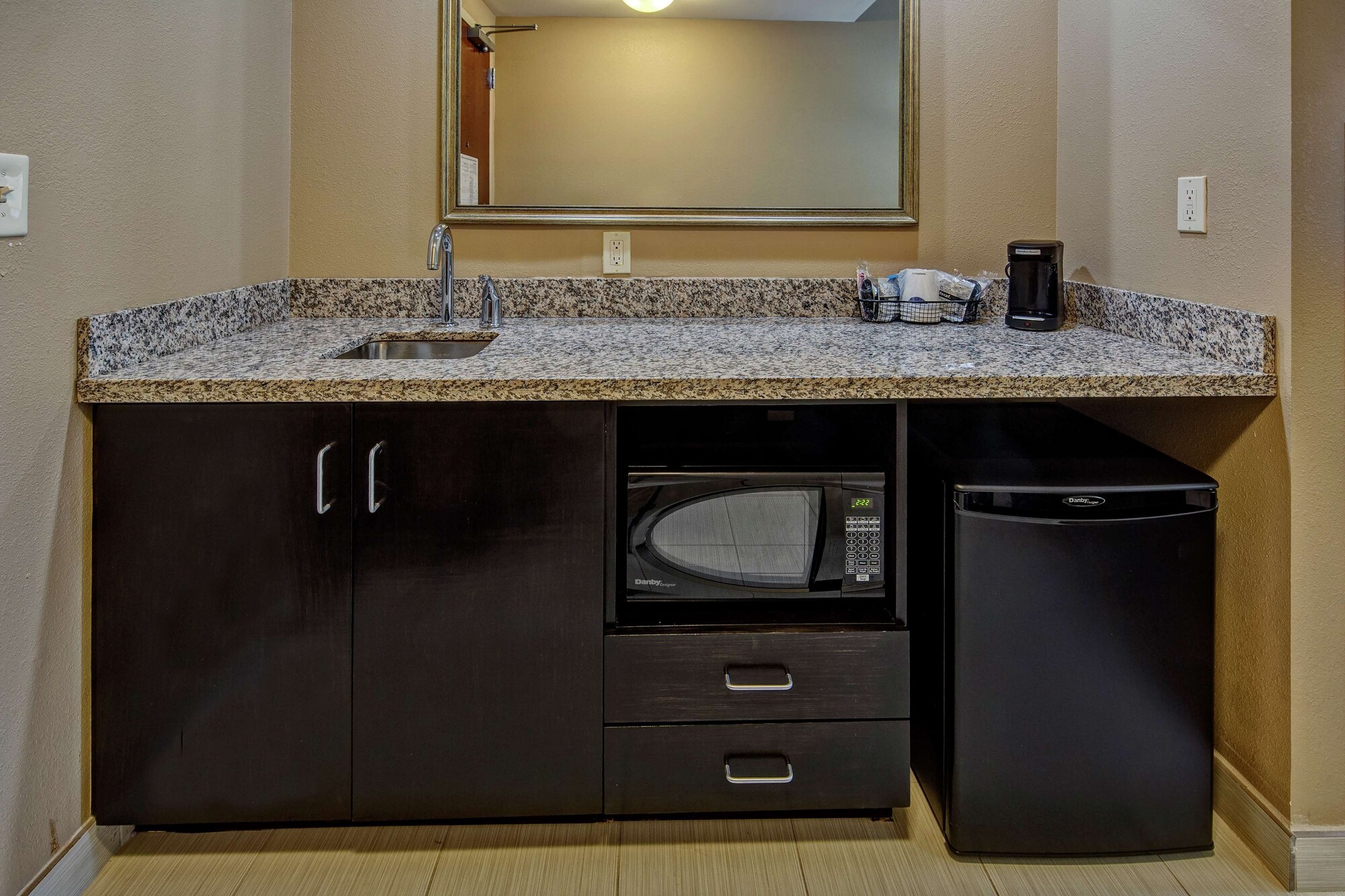 hampton inn and suites clarksville