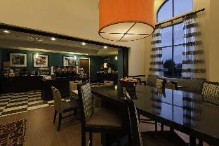hampton inn and suites clarksville