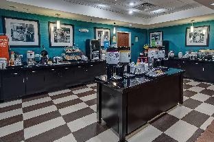 hampton inn and suites clarksville
