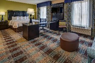 hampton inn and suites clarksville
