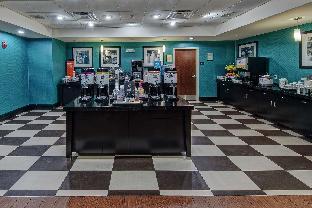 hampton inn and suites clarksville