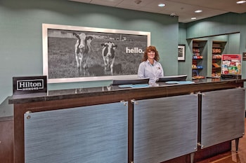 Hampton Inn & Suites Clarksville,Oak Grove>>Clarksville,3 star