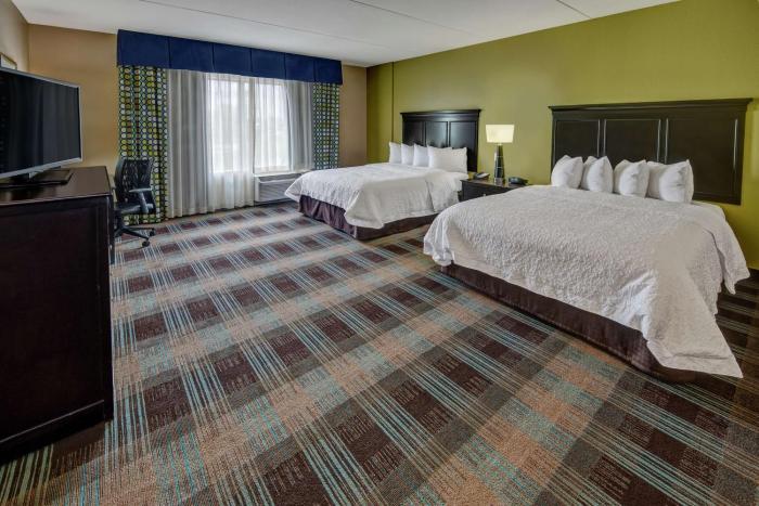hampton inn and suites clarksville