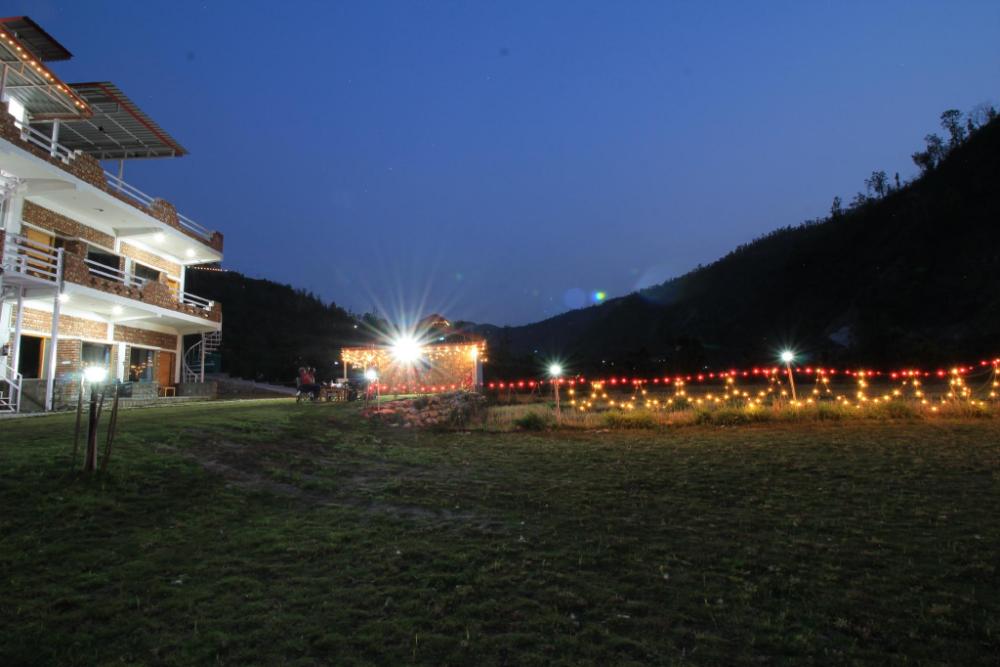 the needam luxury in the stunning himalayas