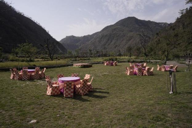 the needam luxury in the stunning himalayas